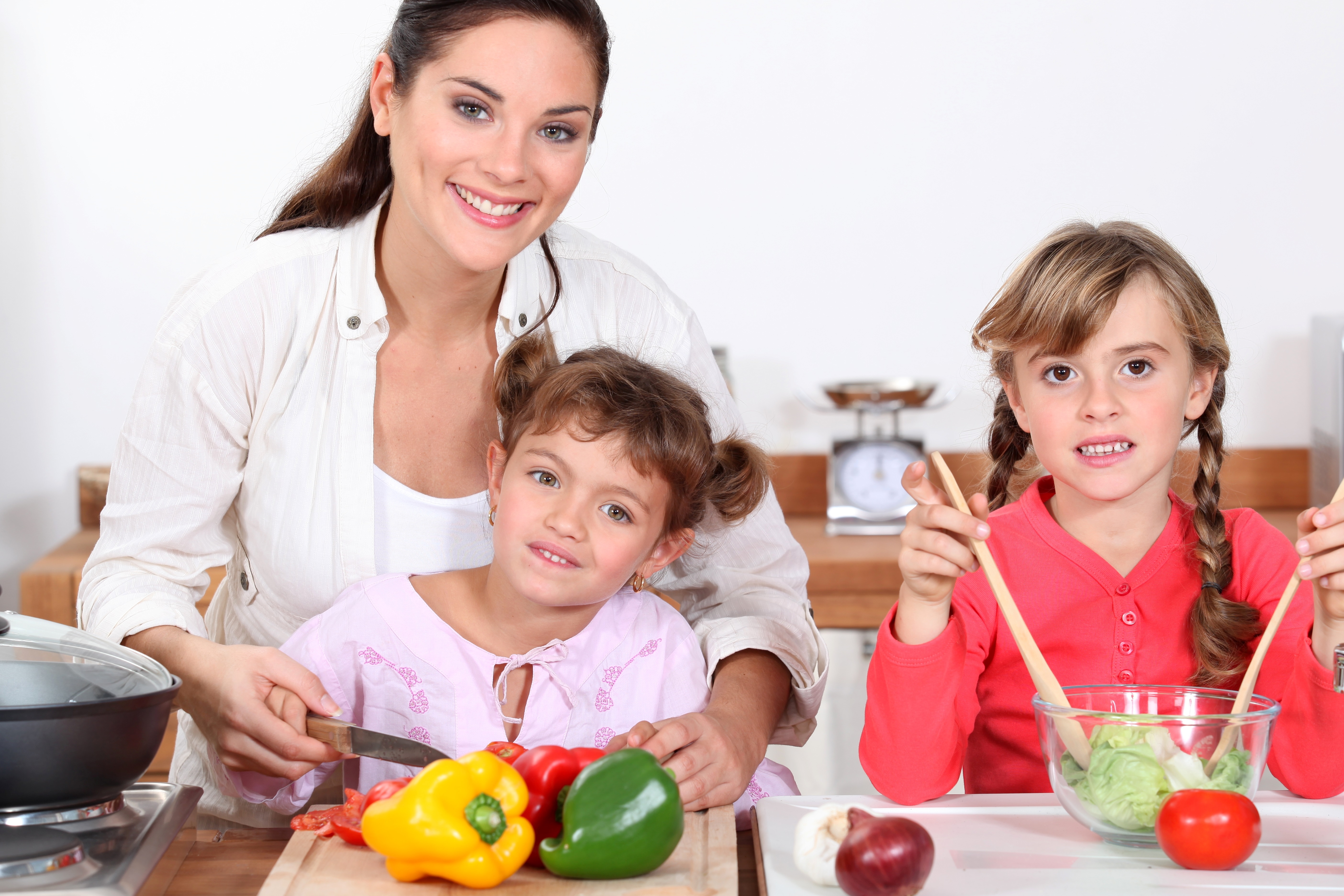 how to involve kids in the kitchen