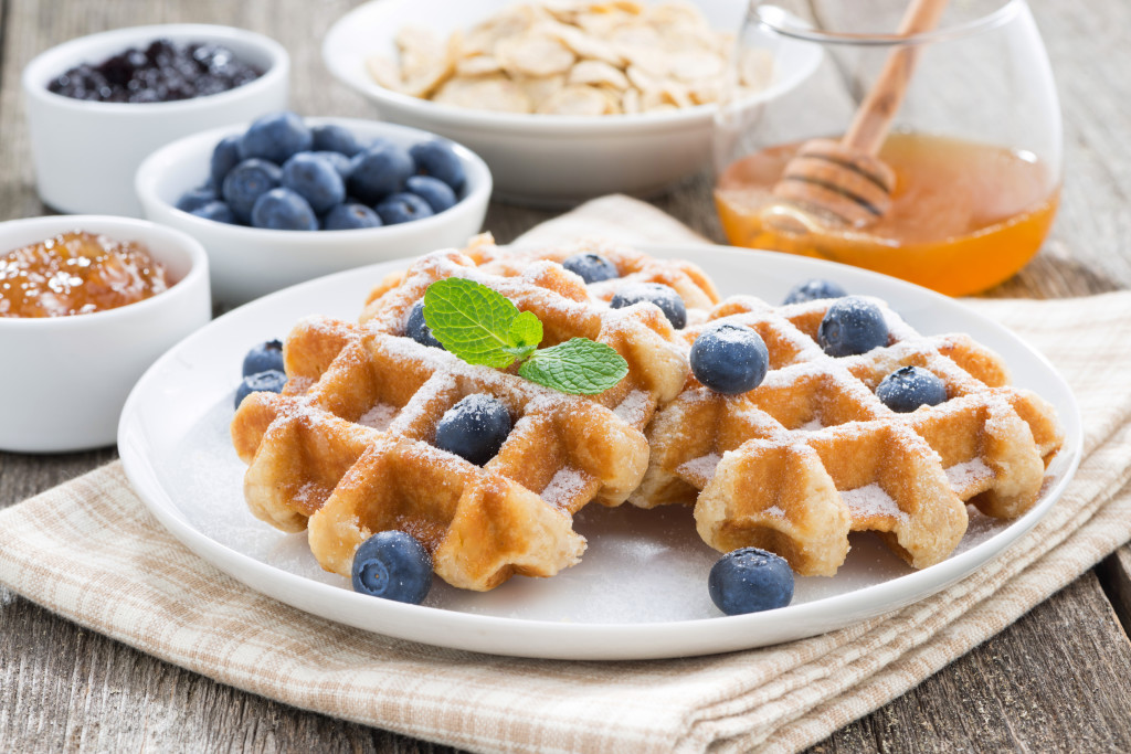 5 Ingredients healthy waffle recipe - Health Begins With Mom